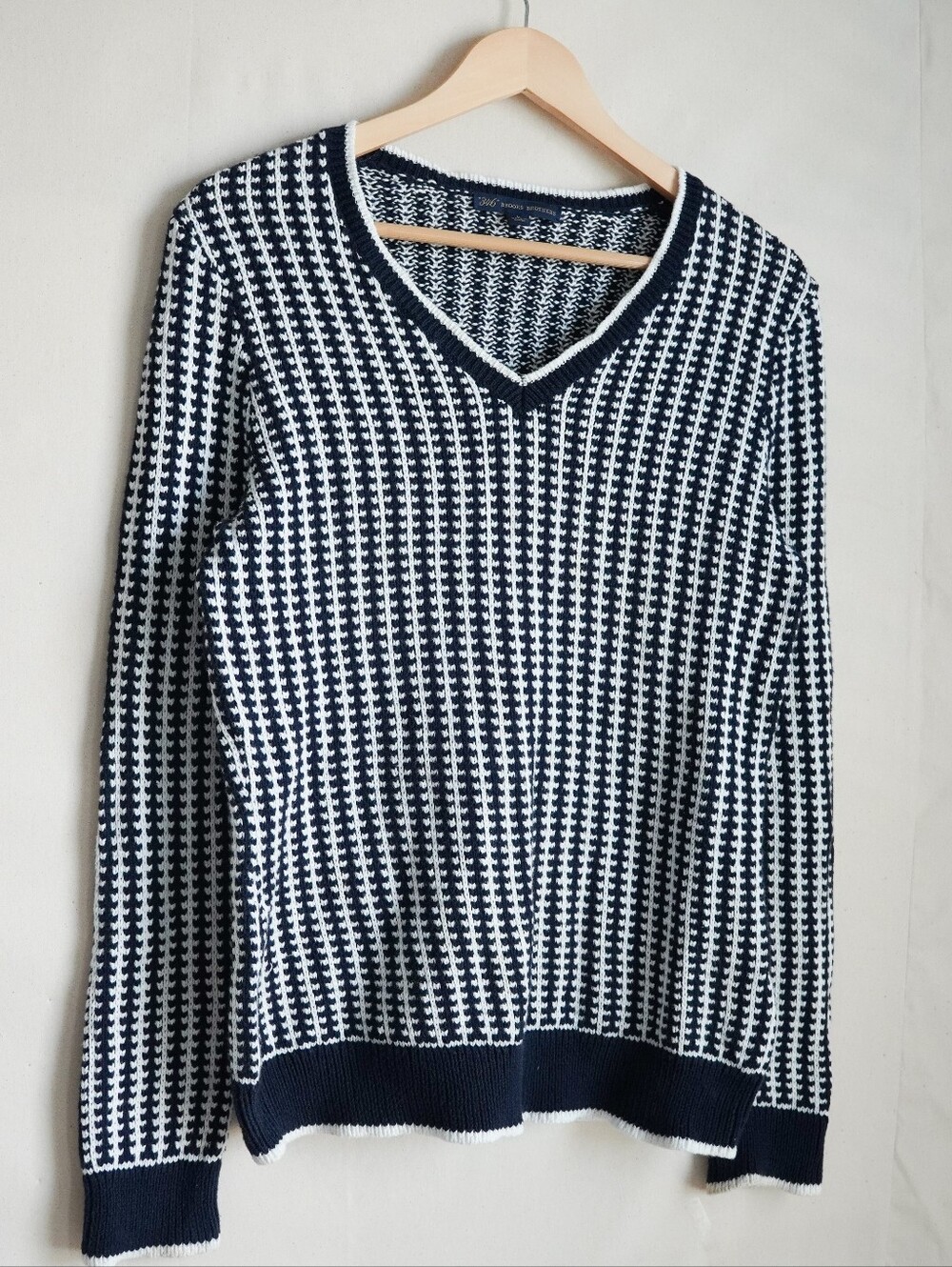 Brooks Brothers 346 Women's L Navy White Cotton V Neck Geometric Knit Sweater